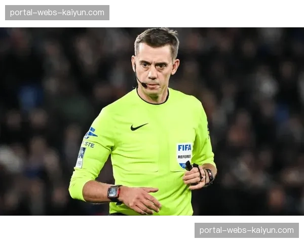 裁判蒂尔潘将执法巴黎对阵马赛的法国国家德比