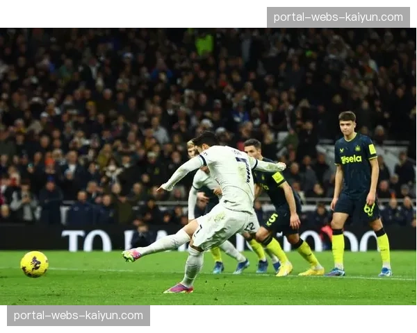 即时：麦迪逊世界波破门，热刺扳回一城